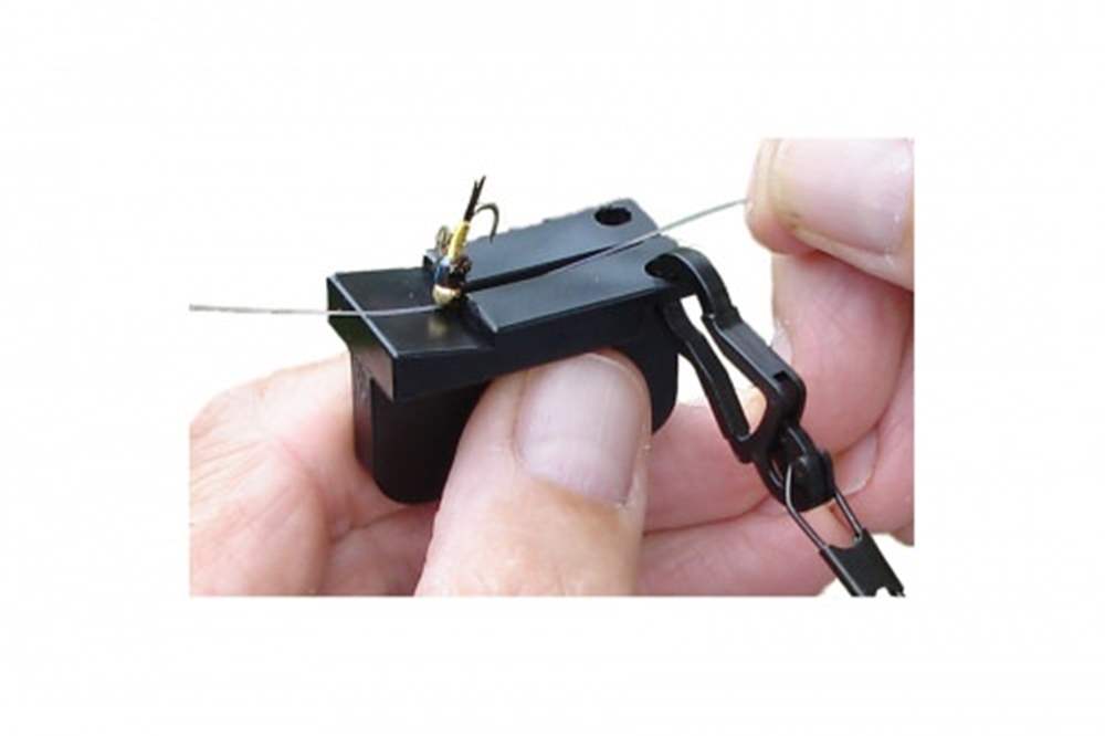 20-20 Magnetic Hook Threader For Fly Fishing